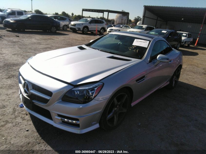 VIN WDDPK4HAXEF083962 2014 Mercedes-Benz SLK-Class,... no.2