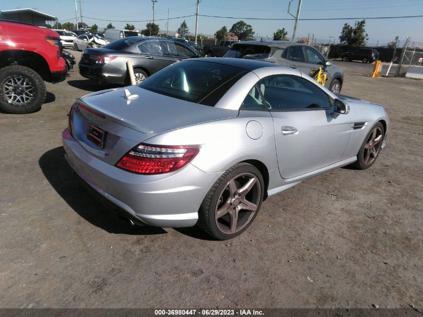 VIN WDDPK4HAXEF083962 2014 Mercedes-Benz SLK-Class,... no.4