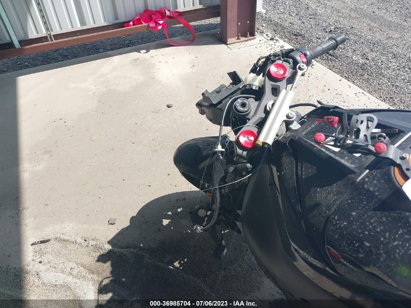 2011 Kawasaki Zx1000 J VIN: JKAZXCJ17BA003819 Lot: 36985704