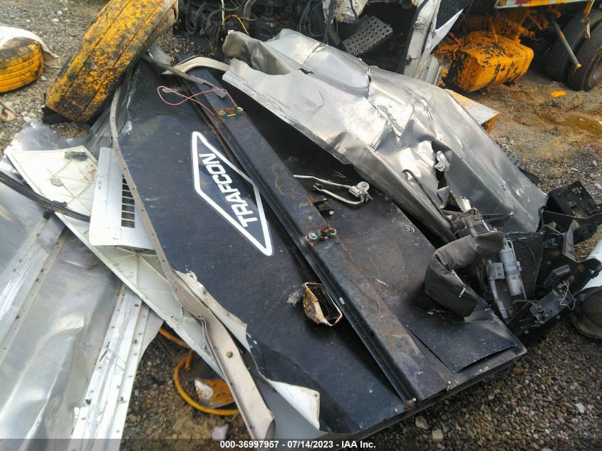 2004 GMC T-Series F7B042 VIN: 1GDP7F1334F504790 Lot: 36997957