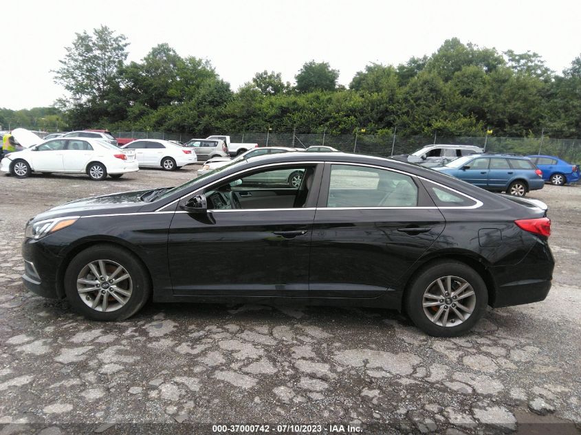 5NPE24AF7HH529566 2017 Hyundai Sonata