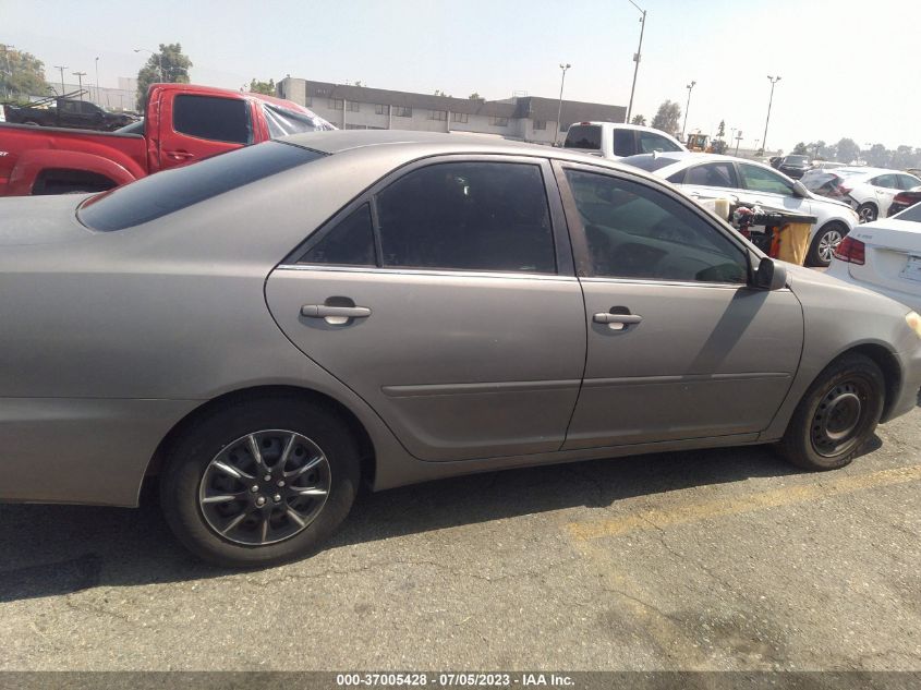 2005 Toyota Camry Xle/Se/Std/Le VIN: 4T1BE32K35U018899 Lot: 37005428