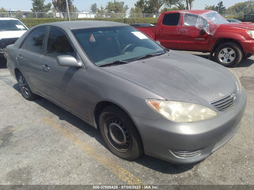 2005 Toyota Camry Xle/Se/Std/Le VIN: 4T1BE32K35U018899 Lot: 37005428