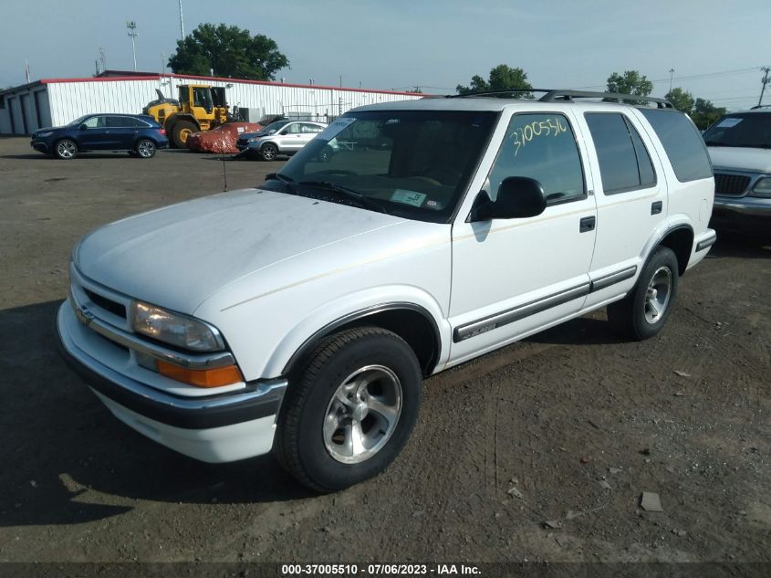 1998 Chevrolet Blazer Lt VIN: 1GNCS13WXW2272606 Lot: 37005510