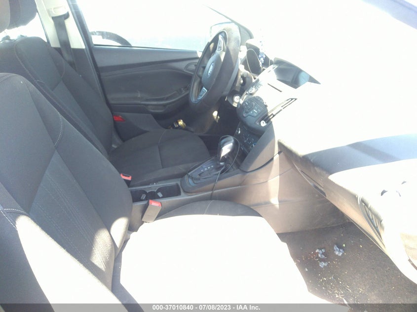 2017 FORD FOCUS VIN: 1FADP3E28HL245914
