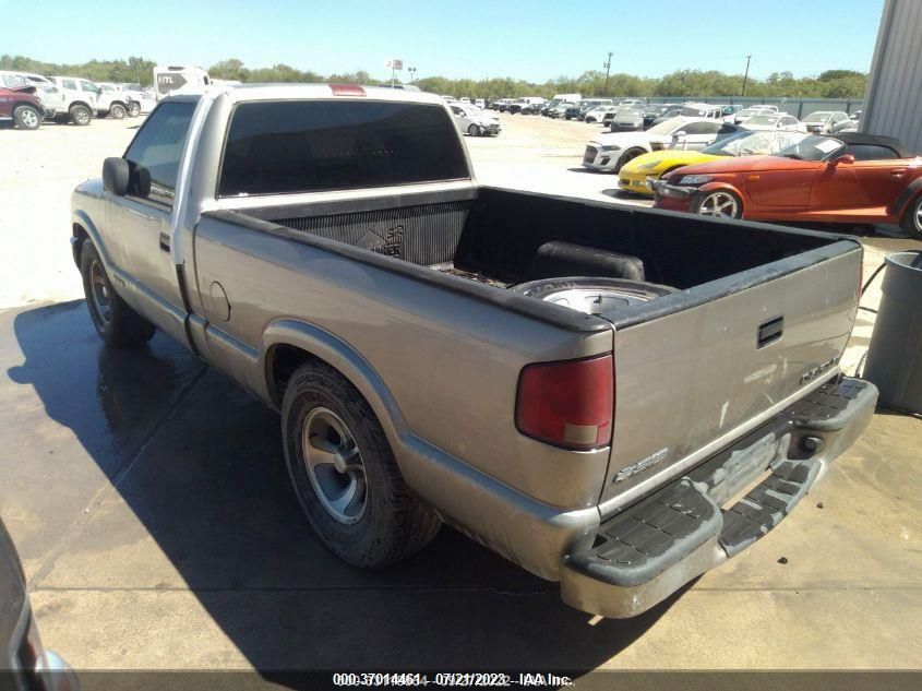 2002 Chevrolet S-10 Ls VIN: 1GCCS145528152105 Lot: 37014461