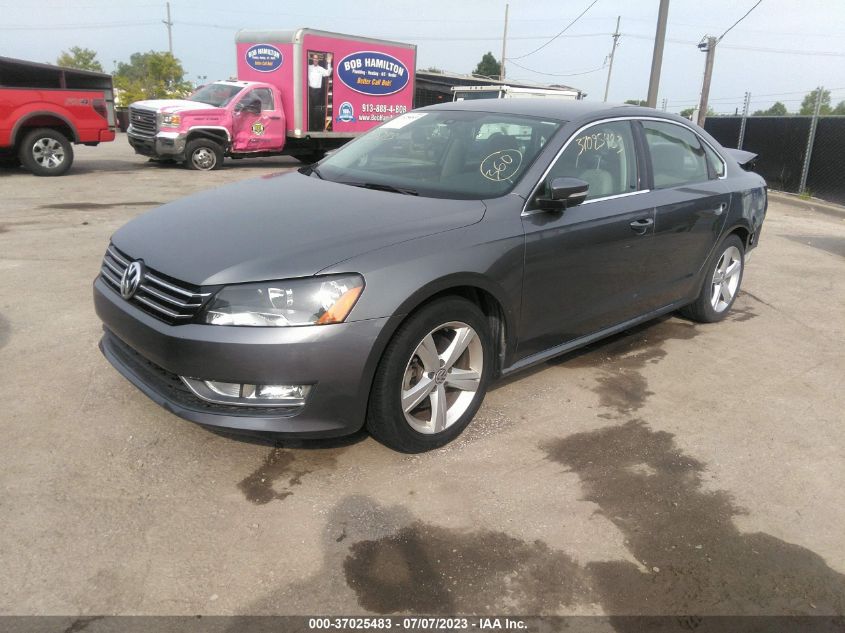 1VWAT7A30FC111018 2015 Volkswagen Passat 1.8T Limited Edition