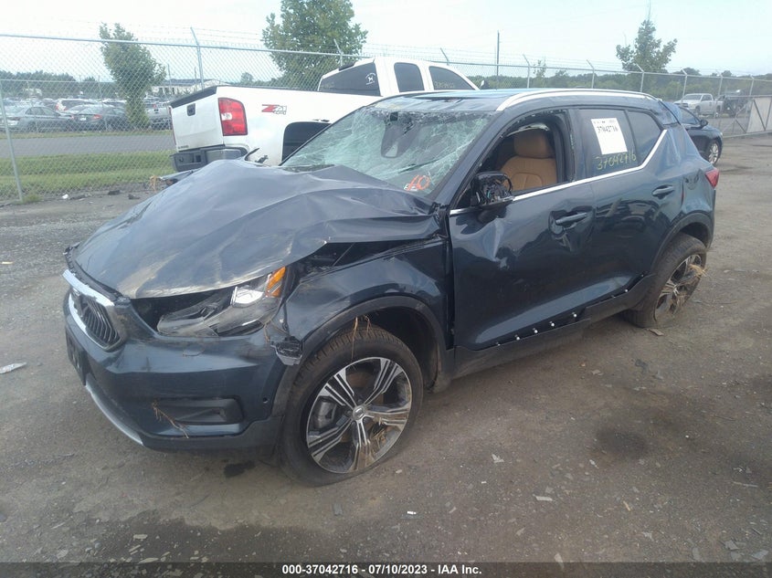 2022 VOLVO XC40 INSCRIPTION VIN: YV4162UL8N2752993