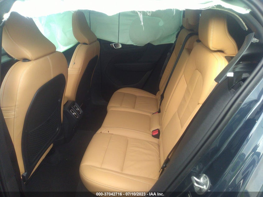 2022 VOLVO XC40 INSCRIPTION VIN: YV4162UL8N2752993