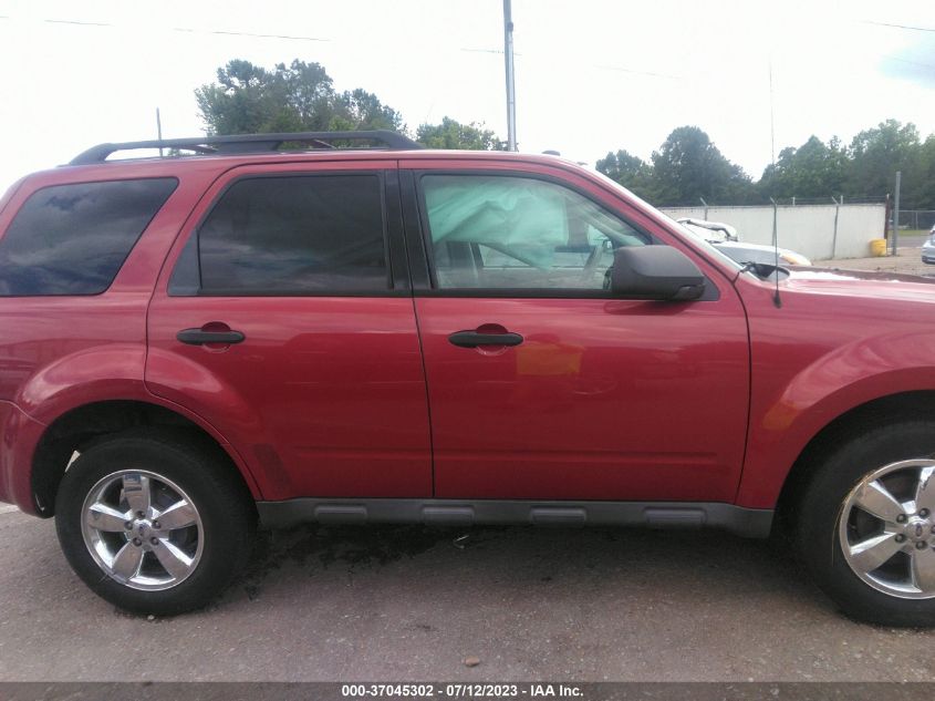 1FMCU0DG4CKC13546 2012 Ford Escape Xlt