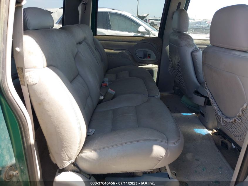 1999 Chevrolet Suburban VIN: 1GNFK16R1XJ453183 Lot: 37045456