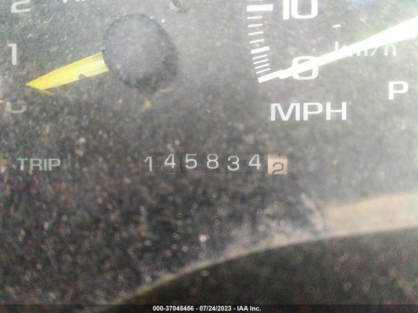 1999 Chevrolet Suburban VIN: 1GNFK16R1XJ453183 Lot: 37045456