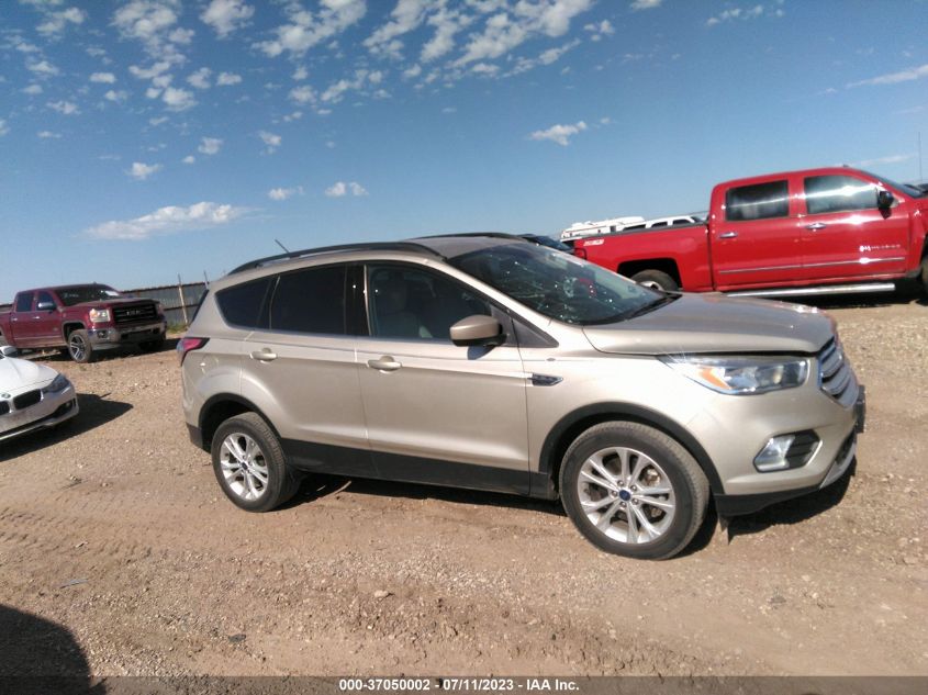 1FMCU9GD2JUA64254 2018 Ford Escape Se