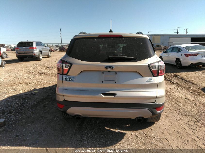 1FMCU9GD2JUA64254 2018 Ford Escape Se