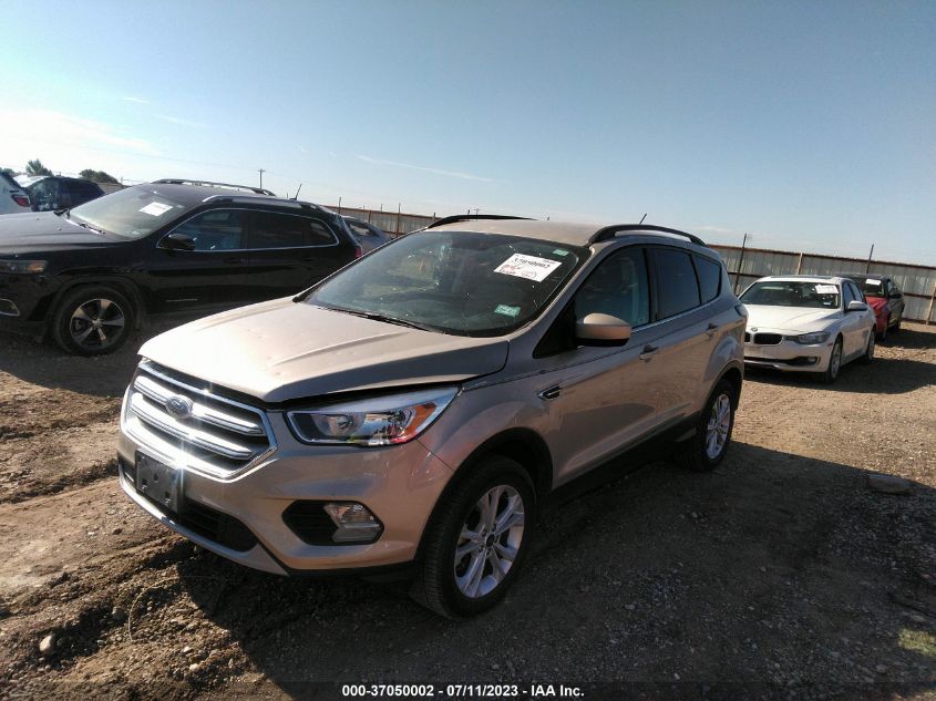 1FMCU9GD2JUA64254 2018 Ford Escape Se