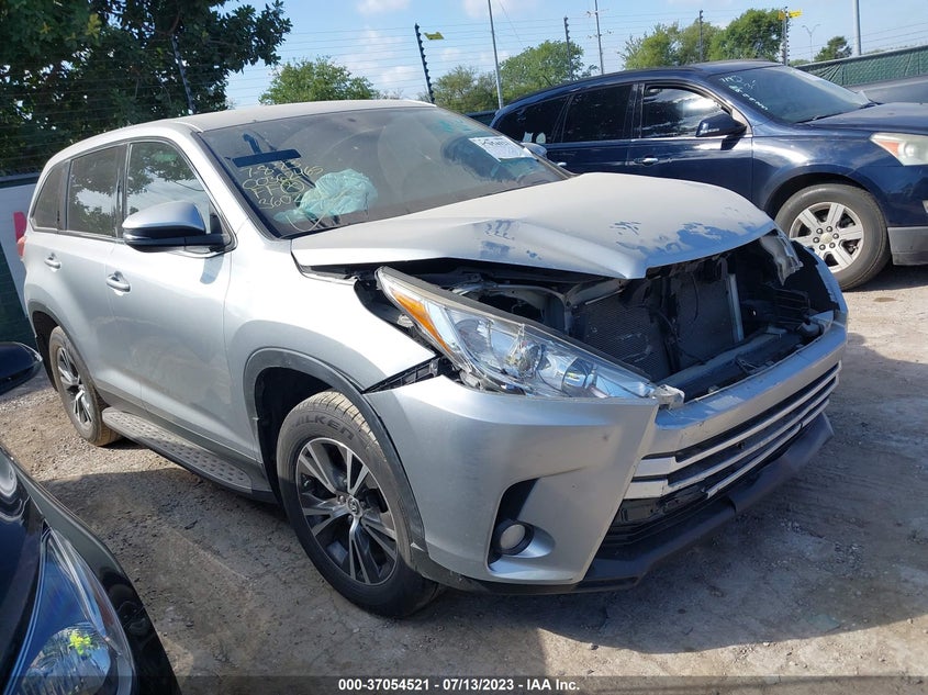 2019 TOYOTA HIGHLANDER LE PLUS VIN: 5TDZZRFH5KS360265
