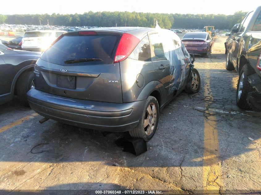 2005 Ford Focus Zx5 VIN: 3FAFP37N15R145327 Lot: 40712889