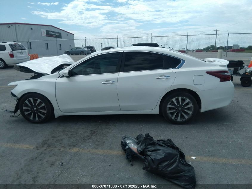 1N4AL3AP0JC158031 2018 Nissan Altima 2.5 Sv