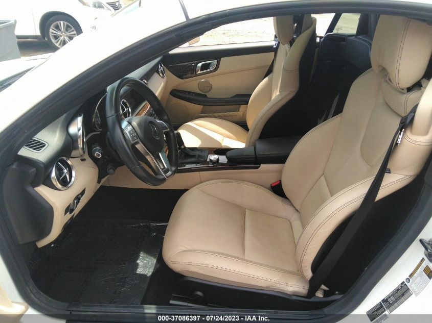 VIN WDDPK4HA3FF096621 2015 Mercedes-Benz SLK-Class,... no.8