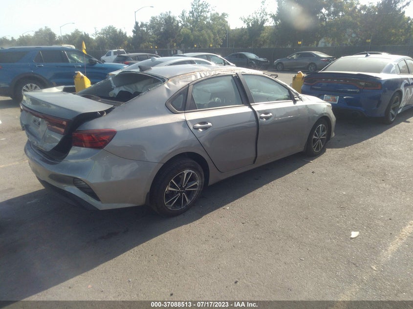 3KPF24AD6PE505362 2023 KIA FORTE photo no. 4