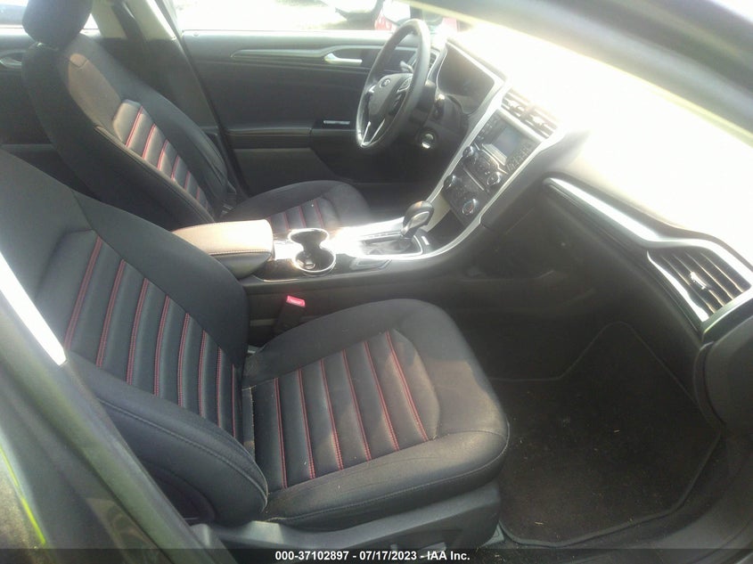 2015 FORD FUSION SE VIN: 3FA6P0H75FR274056