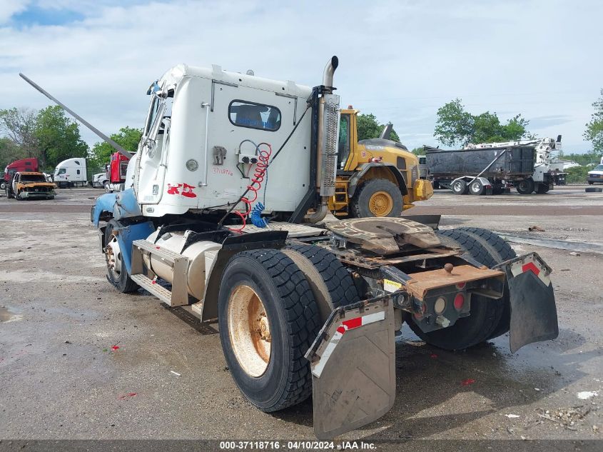 2000 Freightliner Fld Fld112 VIN: 1FUW3MDA7YMF37217 Lot: 39241599