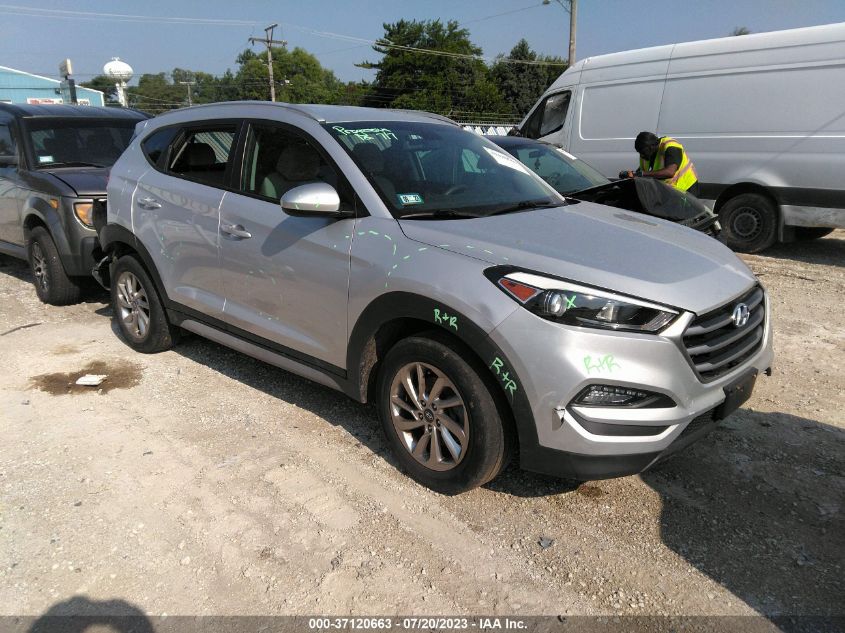 KM8J3CA46HU527491 2017 Hyundai Tucson Se