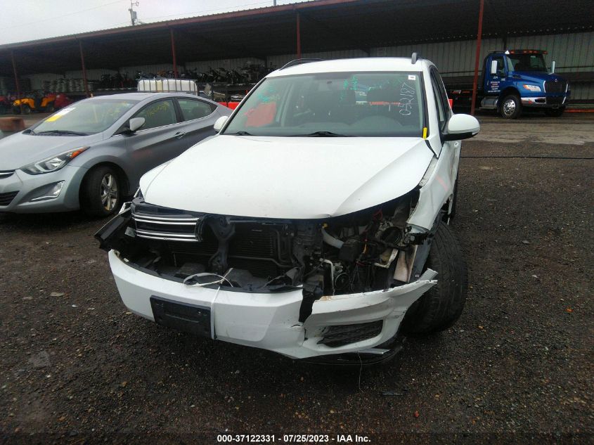 WVGBV7AX0HK052187 2017 Volkswagen Tiguan 2.0T/2.0T S