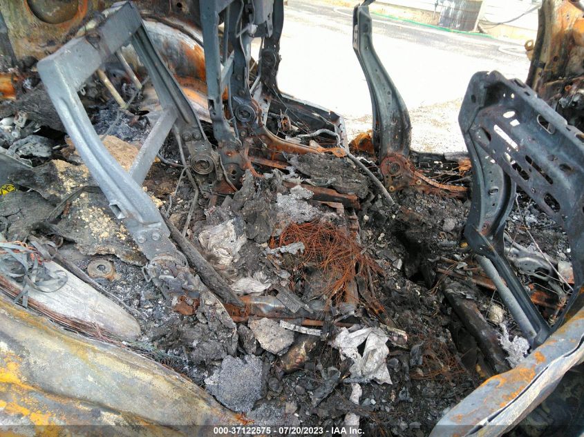 2017 Ford Explorer Xlt VIN: 1FM5K8D83HGB94147 Lot: 37122575