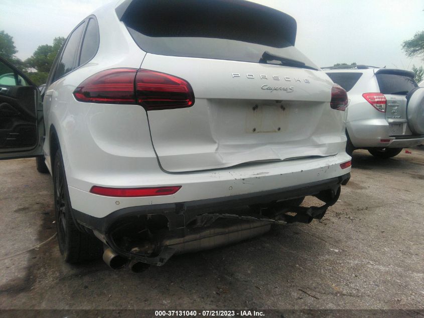 2017 Porsche Cayenne S VIN: WP1AB2A25HLA53067 Lot: 37131040