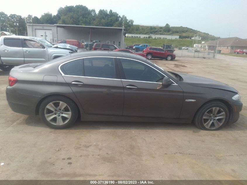 VIN WBAXG5C53DD231307 2013 BMW 5 Series, 528I no.14