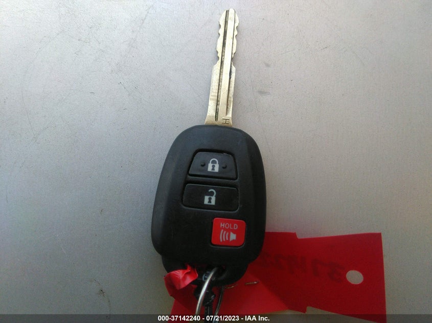 VIN 2T3WFREV0JW485190 2018 TOYOTA RAV4 XLE