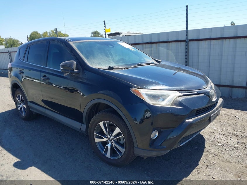 VIN 2T3WFREV0JW485190 2018 TOYOTA RAV4 XLE