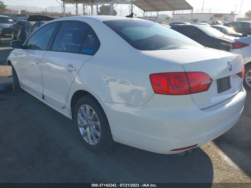 3VWDZ7AJXBM315960 2011 Volkswagen Jetta Sedan Se W/Convenience Pzev