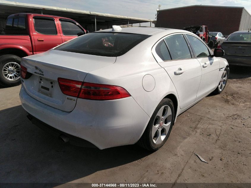 SAJAR4BG5HA946985 2017 Jaguar Xe 25T