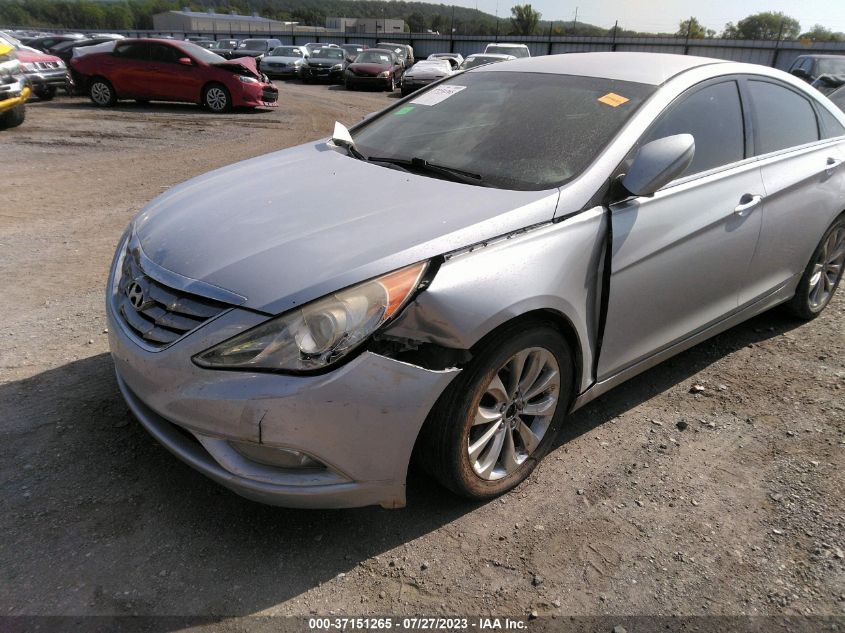 5NPEC4AC4CH425970 2012 Hyundai Sonata Se