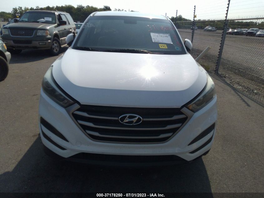 KM8J23A47JU702176 2018 Hyundai Tucson Se