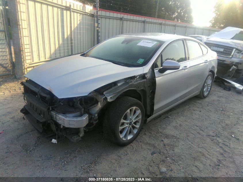 3FA6P0HD9KR103486 2019 Ford Fusion Se