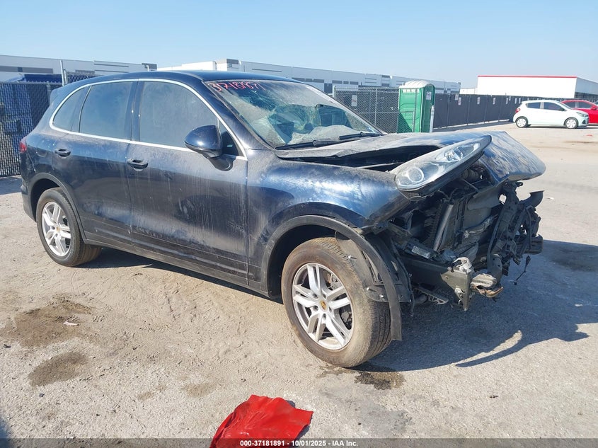 WP1AA2A29HKA87487 2017 Porsche Cayenne auction photo 1