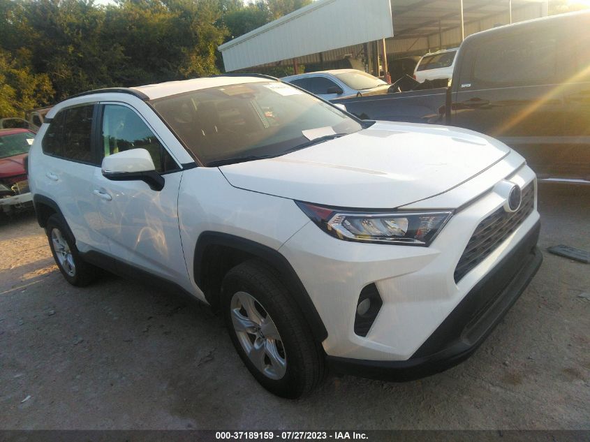 2T3P1RFV2MC144977 2021 Toyota Rav4 Xle