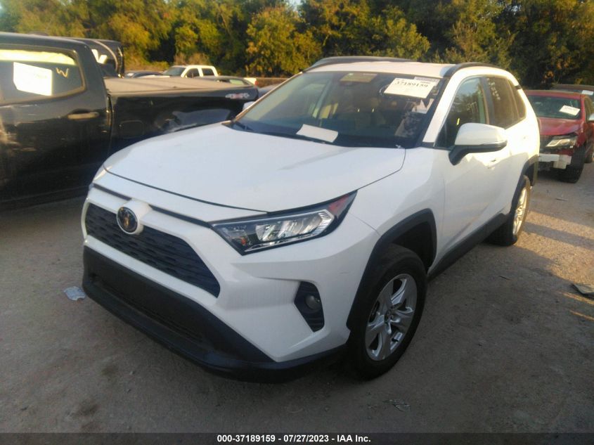 2T3P1RFV2MC144977 2021 Toyota Rav4 Xle