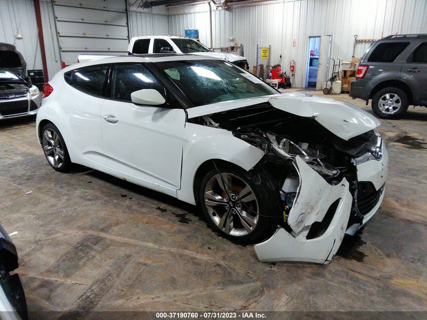 2015 Hyundai Veloster VIN: KMHTC6AD6FU233600 Lot: 37190760