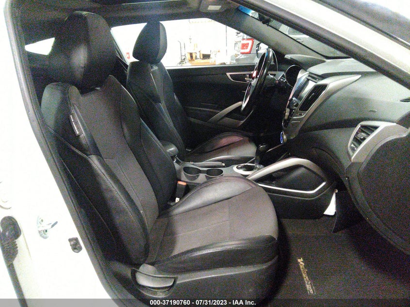 2015 Hyundai Veloster VIN: KMHTC6AD6FU233600 Lot: 37190760
