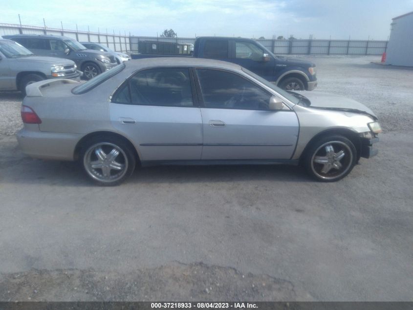 2000 Honda Accord 2.3 Se VIN: 1HGCG5679YA092565 Lot: 37218933