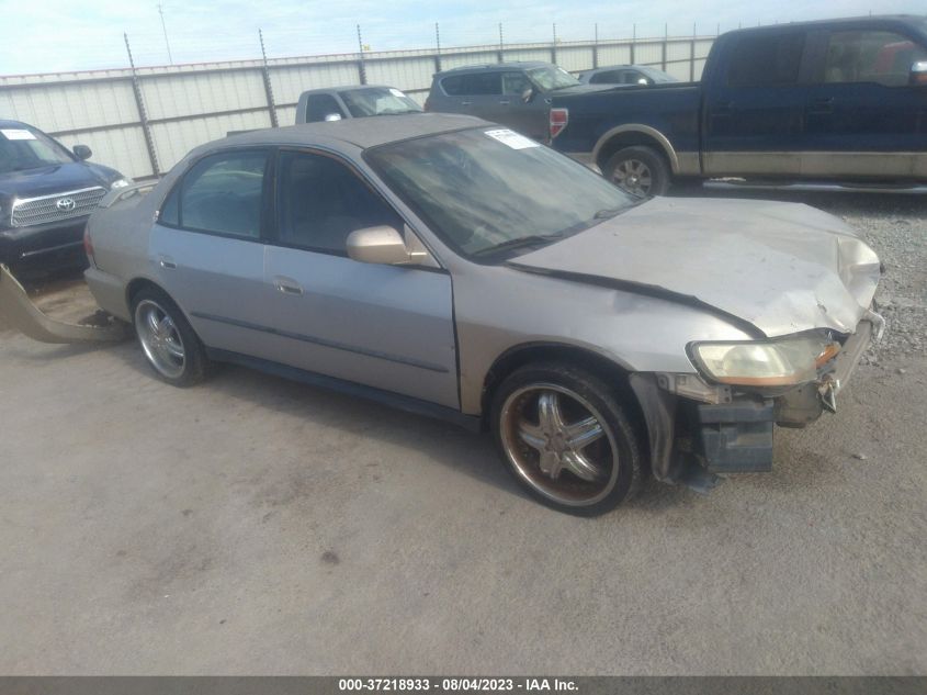 1HGCG5679YA092565 2000 Honda Accord 2.3 Se