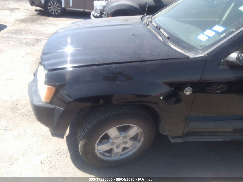 2005 Jeep Grand Cherokee Laredo VIN: 1J4HR48N75C692502 Lot: 37220383