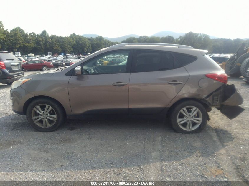 2012 Hyundai Tucson Gls VIN: KM8JUCACXCU541326 Lot: 37241706