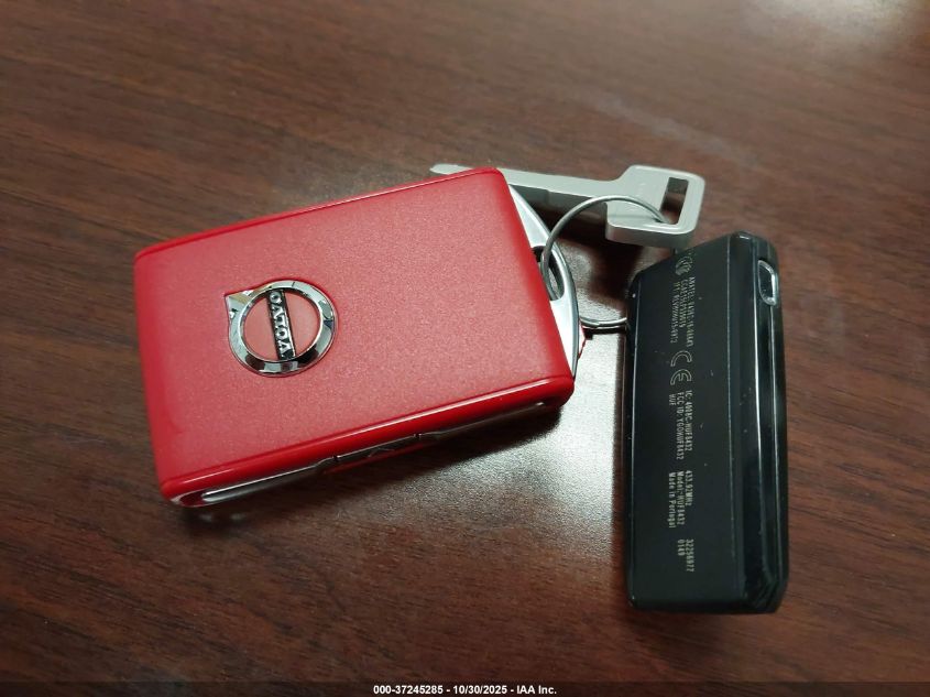 2020 Volvo Xc40 T4 Momentum VIN: YV4AC2HK3L2176396 Lot: 37245285