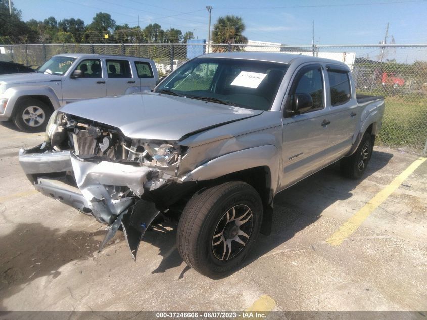 5TFJX4GN2CX011747 2012 Toyota Tacoma Prerunner