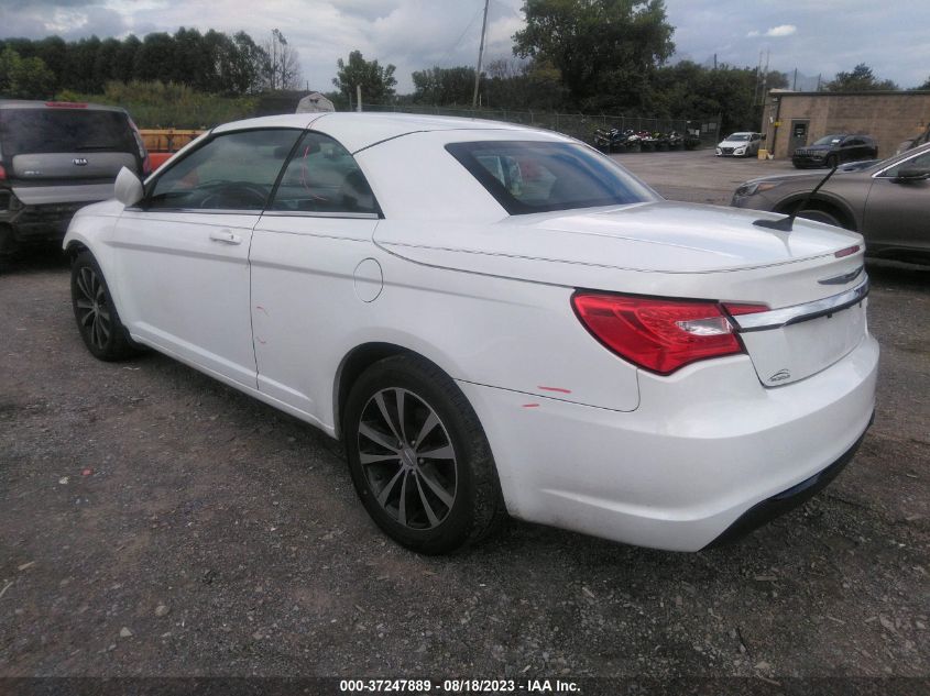 2014 Chrysler 200 S VIN: 1C3BCBGG8EN135689 Lot: 37247889